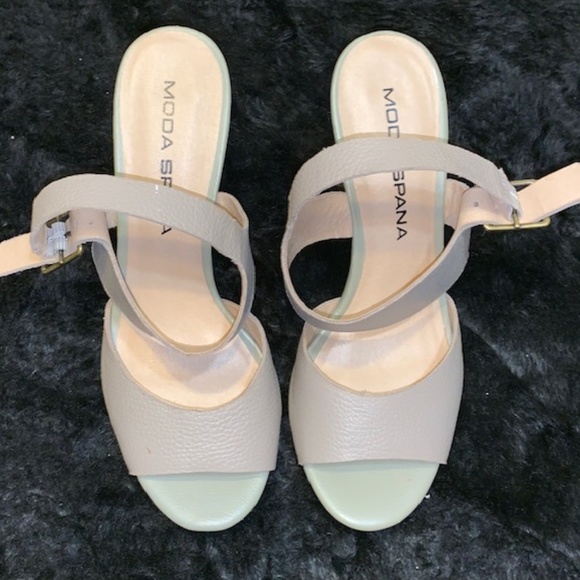 MODA SPANA "Dani" Peep-Toe Platform Block Heels - Picture 2 of 7